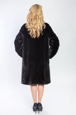 <i>Blackglama</i> kažoks